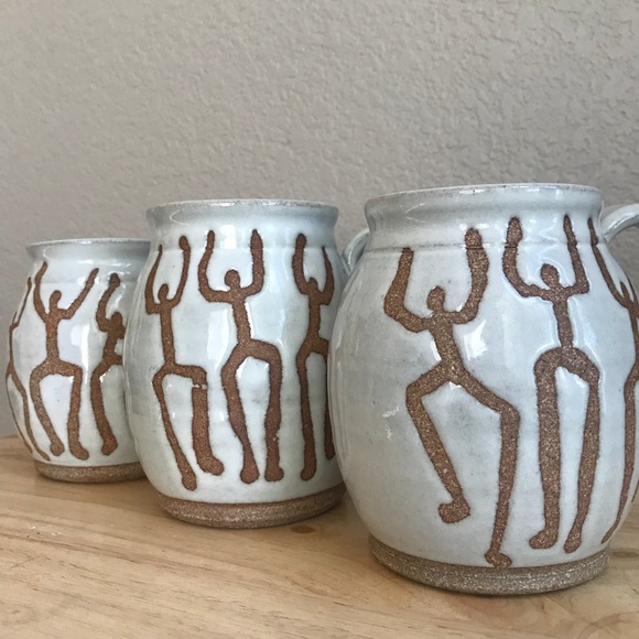 Vintage Abstract Figural Studio Pottery Mug - Picture 4 of 7